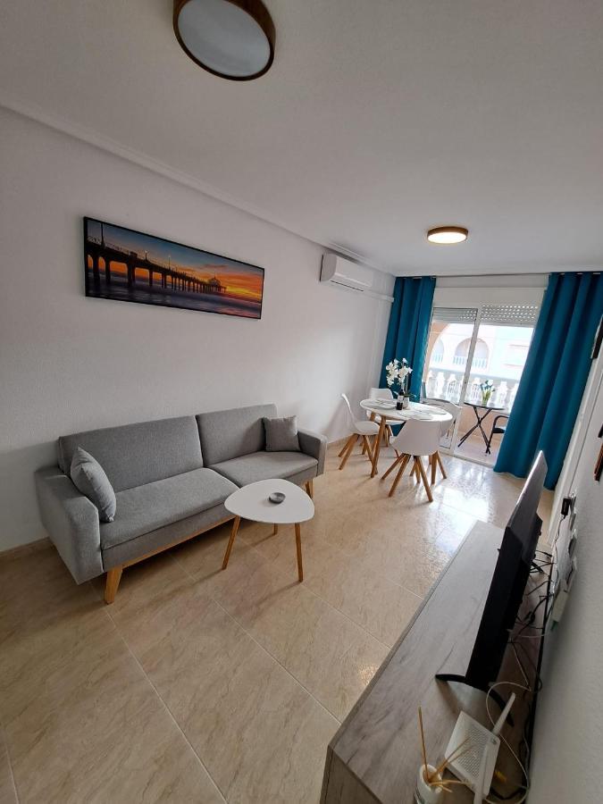 Modern 2 Bedroom Apartment In The Center Of Torrevieja Eksteriør bilde