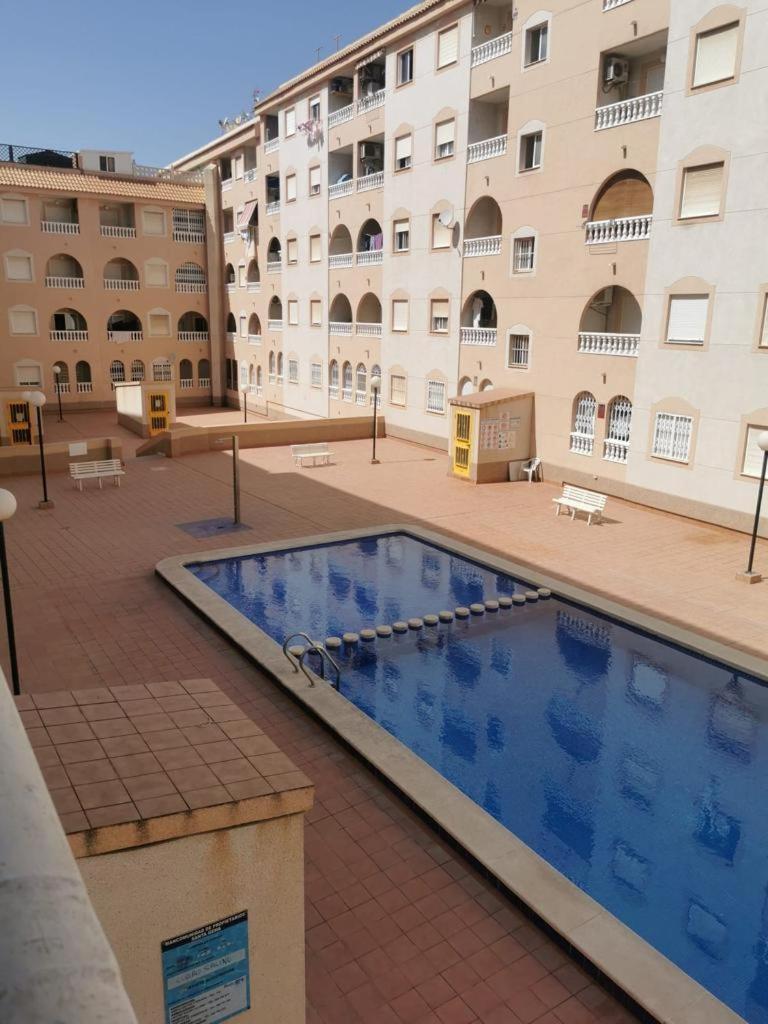 Modern 2 Bedroom Apartment In The Center Of Torrevieja Eksteriør bilde